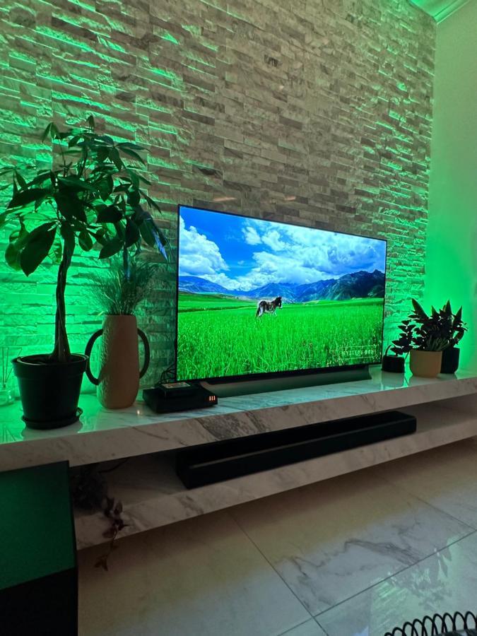 L'Emperador Apartment Reims Bagian luar foto