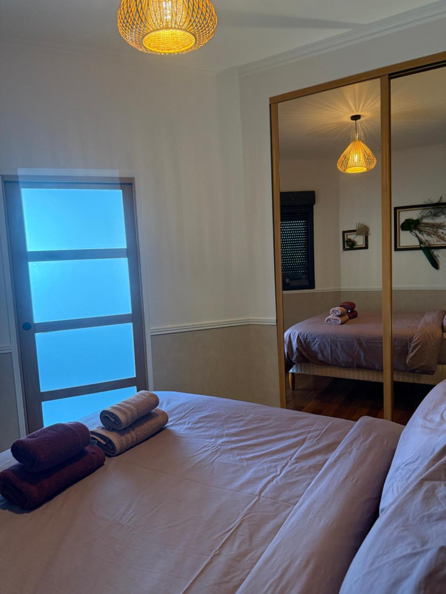 L'Emperador Apartment Reims Bagian luar foto