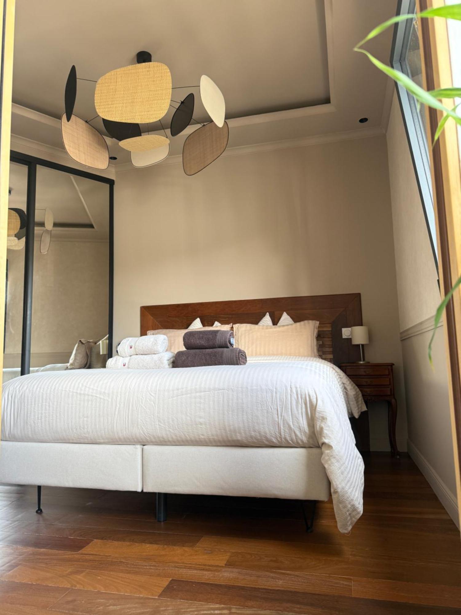 L'Emperador Apartment Reims Bagian luar foto